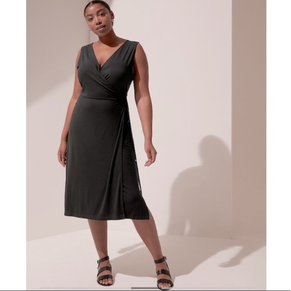 Banana Republic Dresses & Skirts - Banana Republic Wrap Dress